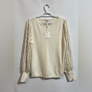 SIONI Woman’s Top Color Snow Size Medium NWT‎